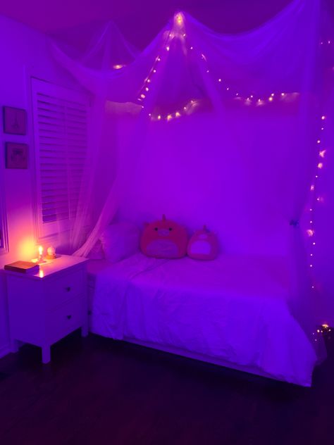 diy bed canopy with fairy lights Corner Bed Canopy Ideas, Room Ideas Led Lights, Diy Bed Canopy, Bed Canopy With Lights, Princess Anastasia, Canopy Bed Diy, Led Lighting Bedroom, Canopy Curtains, Kids Canopy