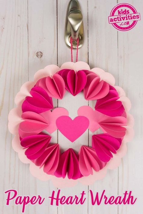 Paper Heart Wreath, Heart Wreath Craft, House Crafts, Heart Diy, Valentine Crafts For Kids, Kids Crafting, Homemade Valentines, Wreath Diy, Valentines School