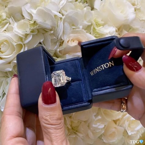 Engagement Rings 3.5 Carat, Engagement Ring 5 Carat, Harry Winston Engagement Ring, Harry Winston Ring, Big Wedding Rings, Big Engagement Rings, Gold Wedding Theme, Future Engagement Rings, Harry Winston