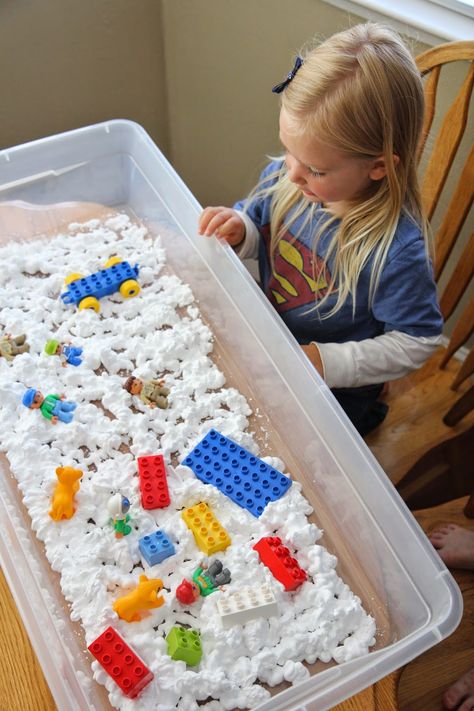 Sensory Play with LEGO Bricks - Toddler Approved Calm Down Jar, Playdough To Plato, Sensory Activities Toddlers, Lego Activities, Toddler Sensory, Sensory Table, Winter Preschool, Lego Bricks, Education Organization