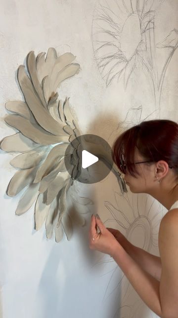 Plaster Wall Art Ideas, Plaster Wall Art Murals, Plaster Sculpture Ideas, Bas Relief Sculpture Wall Art, Relief Sculpture Ideas, 3d Wall Sculpture Art, Putty Art On Canvas, Wall Putty Art, Putty Art