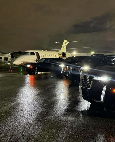 Private Car Aesthetic, Private Jet Aesthetic Night, Jets Privés De Luxe, Jet Privé, Life Goals Future, Private Jets, Rich Lifestyle, Luxury Lifestyle Dreams, Luxury Aesthetic