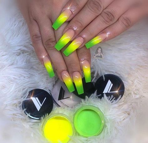 Jamaica Theme Nails, Color Acrylic Nails Powder, Nails For Jamaica Vacation, Jamaica Nails Vacations, Jamaica Inspired Nails, Jamaica Nail Designs, Brazilian Nails, Jamaican Nails, Jamaican Trip