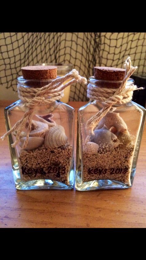 Jar With Sand And Shells, Sand Jars From Vacation, Sand Jar Ideas, Sand Bottle Ideas, Sand And Shells In A Jar Ideas, Diy Ocean Decor, Beach Memory Jars, Sand Jars, Sand Keepsake