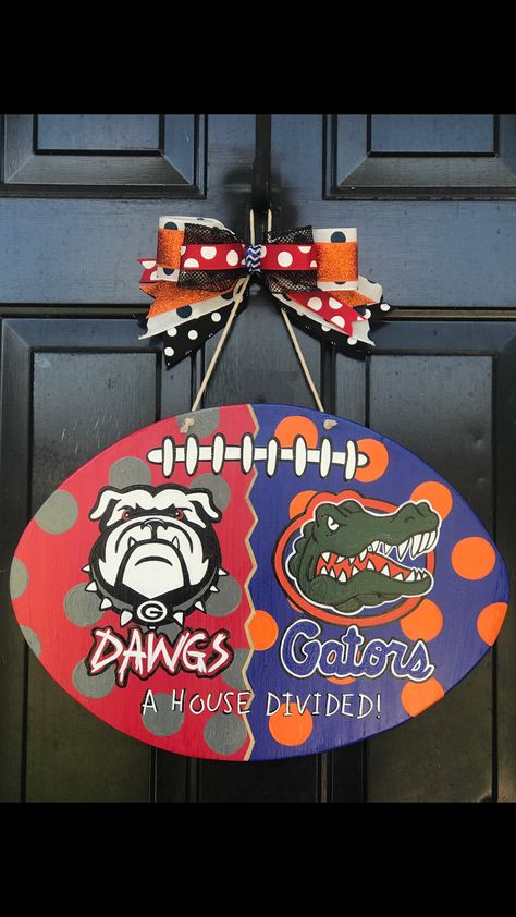 House Divided Football Door Hanger, House Divided Door Hanger, House Divided Football Sign, House Divided Football, House Divided Wreath, Hanger House, 2023 Crafts, Football Door Hangers, Barn Boards