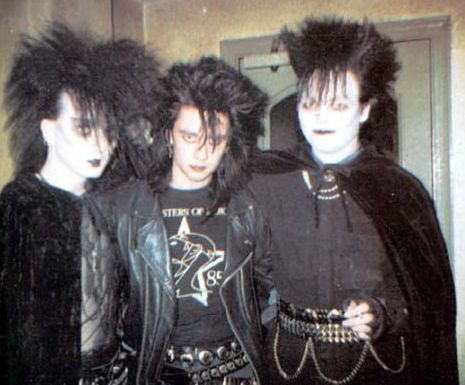 Goths Of The '80s Goth Dancing, Goth Club, 80s Goth, Dark Wave, Goth Guys, 90s Goth, Goth Subculture, Goth Look, Moda Punk