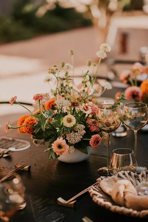 Fall Wedding Tablescapes, Marigold Wedding, Wildflower Centerpieces, Rusting Wedding, Rustic Table Setting, Rustic Wedding Table Decor, Fall Wedding Ideas, Wedding Floral Centerpieces, Wedding Table Flowers