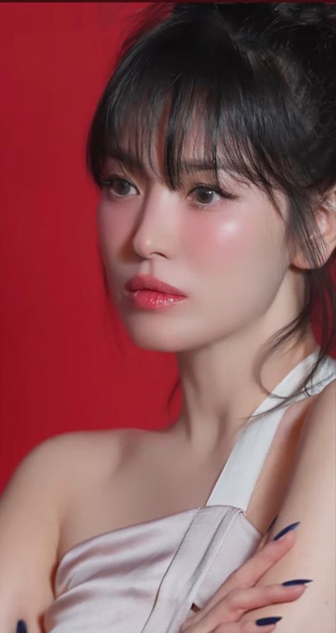 Song Hye Kyo Makeup, Song Hye Kyo Style, Nikki Bella Photos, Singer Fashion, Hye Kyo, Song Hye Kyo, Asian Eye Makeup, Korean Actresses, Beauty Skin Care Routine