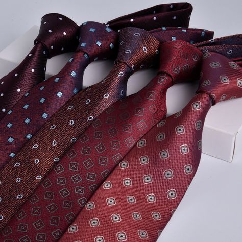 Wine Red Wedding, Ties Mens Fashion, Wool Tie, Silk Bow Ties, High Fashion Outfits, Tie Men's, Tie Gifts, Red Tie, Formal Business