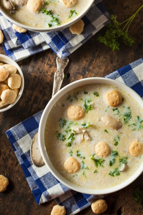 Paula Deen's Oyster Stew - Half-Scratched Oyster Chowder, Oyster Stew Recipes, Canned Oysters, Oyster Soup, Soup Seafood, Seafood Soup Recipes, Seafood Delight, Oyster Stew, Best Oysters