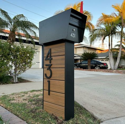 Street Mailbox Curb Appeal, Landscape By Mailbox Curb Appeal, Mailbox Modern Design, Home Mailbox Ideas, Locking Mailbox Ideas Diy, Mail Box Modern, Update Mailbox Diy, Wooden Mailbox Ideas Modern, Extra Large Mailbox Ideas