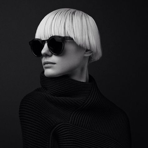 Totokaelo Edgy Short Hair, Pretty Hair Color, Great Hairstyles, Style Finder, Bowl Cut, Short Wigs, Current Mood, Hair Art, Model Hair