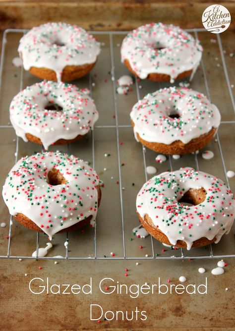 Glazed Gingerbread, Gingerbread Donuts, Baked Doughnuts, Donuts Recipe, Homemade Donuts, Doughnut Recipe, Ginger Cookies, Christmas Breakfast, Donut Recipes