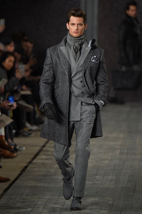 Joseph Abboud: Fall 2016 New York Fashion Week Men, Grey Suit Men, Tight Tummy, Metro Style, Suit Tie, Grey Suit, Dapper Gentleman, Joseph Abboud, Mens Fashion Classy