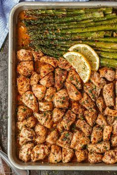 Garlic Butter Asparagus, Butter Asparagus, Lemon Garlic Butter Chicken, Recipe Asparagus, Salad Appetizer Cups, Chicken Bites Recipes, Reheat Chicken, Chicken Baked, Recipes Lunch