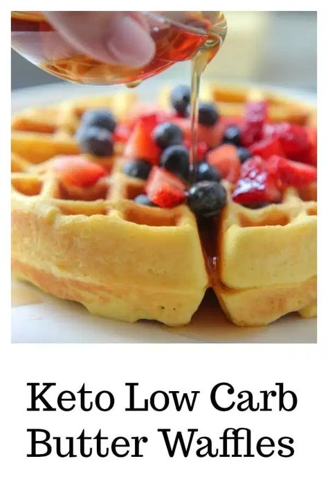 Waffles With Fruit, Belgian Waffle Recipe, Keto Waffles, Low Carb Waffles, Low Carb Low Fat Recipes, Postre Keto, Waffle Recipe, Low Carb Low Sugar, Best Low Carb Recipes