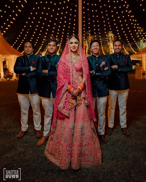 Brother of the Bride Duties Checklist Every Brother Should Adhere To Marriage Poses, Bridesmaid Poses, Indian Bride Poses, Indian Bride Photography Poses, Sisters Photoshoot Poses, Indian Wedding Poses, Bride Photos Poses, Marriage Photography, Indian Wedding Photography Couples