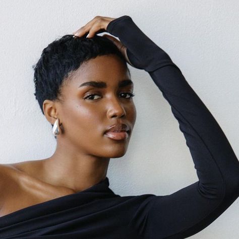 Eva Apio on Instagram: "skin like butter 🧈" Short Natural Hair Styles, Street Styles, Natural Hair, Short Hair, Natural Hair Styles, Short Hair Styles, Butter, Street Style, Skin