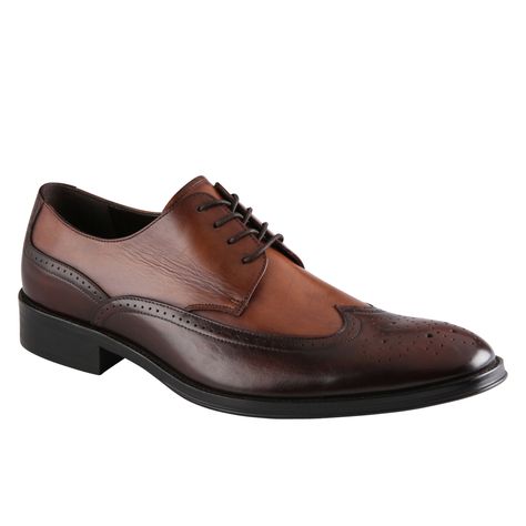 #festive faves ALDO Grishan Oxfords in Dark Brown. $110. @ALDO Shoes. #lovenatickmall Powerful Fashion, Feel Powerful, Functional Fashion, Fashion Footwear, Aldo Shoes, Shoe Game, Handbag Accessories, Shoes Boots, Dark Brown