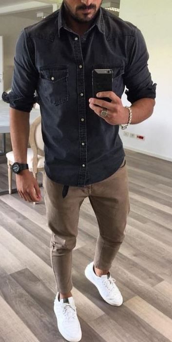 Style Guide For The College Guy: Upgrade Your Look - Society19 Mens College Fashion, Guys Fashion Casual, Herren Style, Mens Summer Outfits, Mens Casual Outfits Summer, Men Fashion Casual Shirts, Stylish Men Casual, Stylish Mens Fashion, Mens Casual Dress Outfits