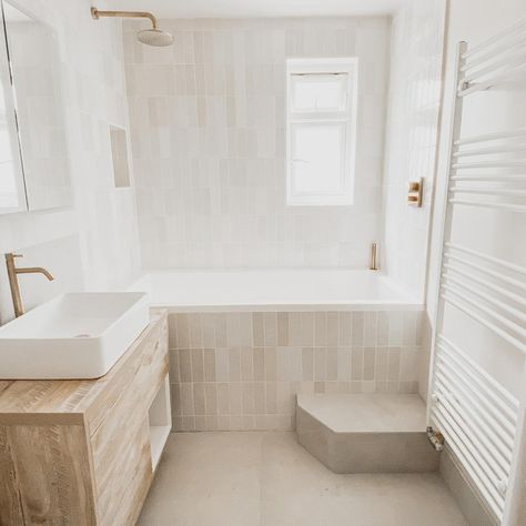 Narrow Bathroom Bathtub, Built In Bath And Shower Combo, Modern Bath Shower Combo Small Spaces, Back To Wall Bath With Shower Over, Bath In Alcove Built Ins, Single Ended Bath, Large Shower Bath Combo, Small Bathrooms With Shower Over Bath, Small Bath Bathroom