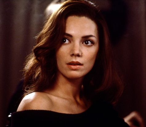 Joanne Whalley Joanne Whalley, Val Kilmer, Elizabeth Hurley, Old Hollywood Stars, Salford, English Actresses, Famous Women, Great Movies, Hollywood Stars