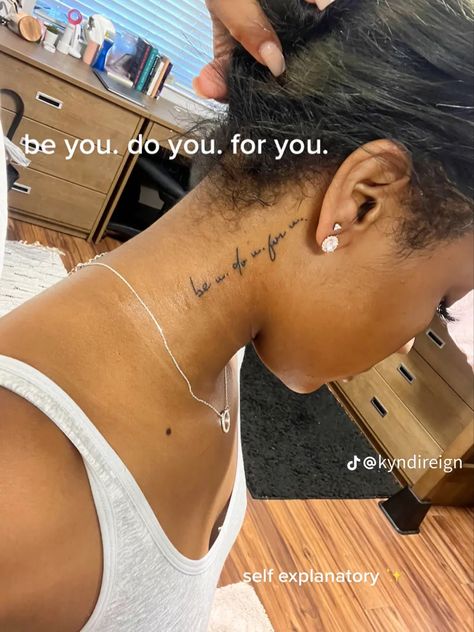 Small Girly Tattoos, Cute Hand Tattoos, Pretty Hand Tattoos, Neck Tattoos Women, Writing Tattoos, Tasteful Tattoos, Spine Tattoos For Women, Tattoos For Black Skin, Pretty Tattoos For Women