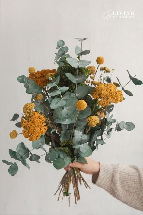 Autumn Dry Flower Arrangements, Bouquet Wedding Dried Flowers, Fall Dry Flower Arrangements, Fall Dried Flower Arrangements Wedding, Dry Flower Arrangements Wedding, Styling Dried Flowers, Dried Flower Wedding Arrangements, Diy Boho Wedding Bouquet Tutorial, Fall Flower Bouquets Autumn