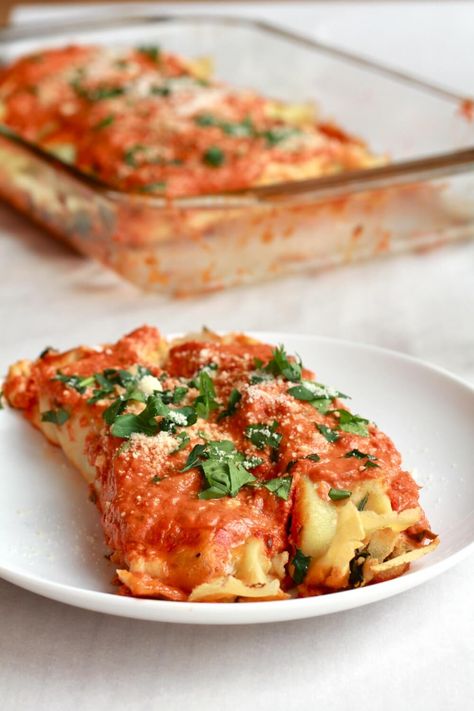 Hey it's Monday! Time for some Italian! Yes, I made Italian. And yes, I used crepes as my pasta of Italian Spinach, Italian Chicken Sausage, Savory Crepes, Creamy Tomato Sauce, Crepe Recipes, Italian Chicken, Half Baked, Half Baked Harvest, Think Food