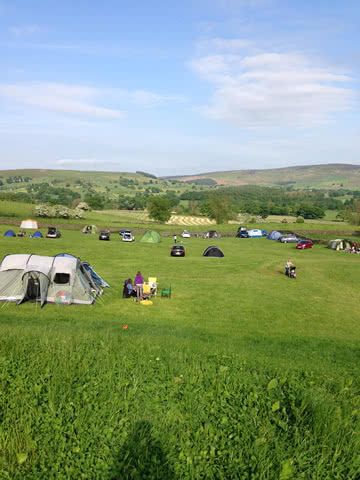 Camp Site Aesthetic, Camping Uk Aesthetic, Farm Camping, Uk Campsites, Camping Uk, Camping Books, Camping Summer, England Aesthetic, Camping Photo