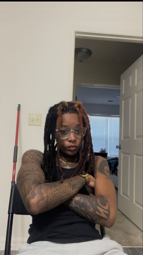 Masc Lesbian Long Hair, Black Studs Lesbians, Stud Outfits Female, Casual Tomboy Outfits, Studs With Dreads, Stem Outfits, Stud Lesbians, Stud Outfits, Stud Girl