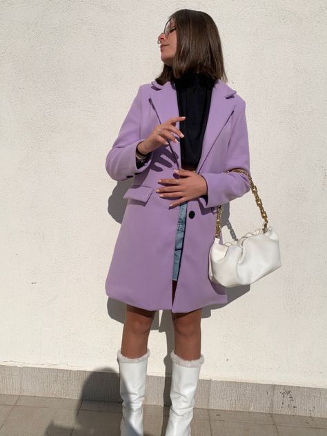 Light Purple Coat Outfit, Purple Coat Outfit, Lilac Blazer, Purple Coat, Coat Outfit, Chic Outfit, Coat Outfits, Long Jacket, Blazer Outfits