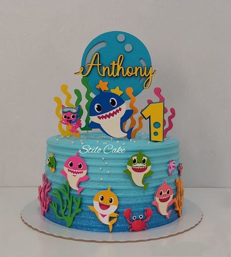 Shark Themed Cakes, Shark Birthday Cakes, Twin Birthday Cakes, Shark Themed Birthday Party, Bolo Barbie, Baby Birthday Decorations, Shark Cake, Shark Birthday Party, Cake Decorating Piping