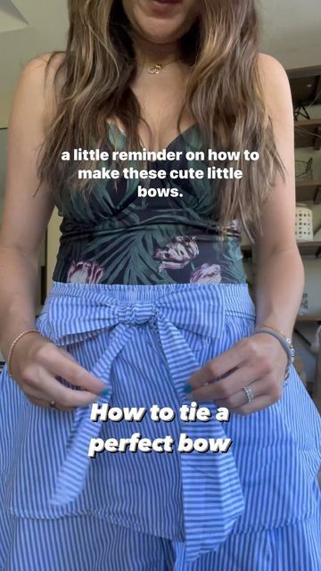 How To Tie A Belt On A Dress Bow, Tie A Ribbon Bow Belt, Tie Bow Belt, How To Tie A Perfect Bow On Shoes, Tie A Bow Belt, How To Tie A Bow On Clothes, How To Tie A Nice Bow On Clothes, How To Tie A Belt Bow Step By Step, Tie A Flat Bow