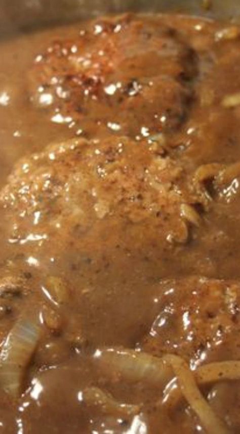 Steak Healthy, Hamburger Steak And Gravy, Hamburger Steaks, Deep South Dish, Hamburger Steak, Onion Gravy, Brown Gravy, Salisbury Steak, Hamburger Meat