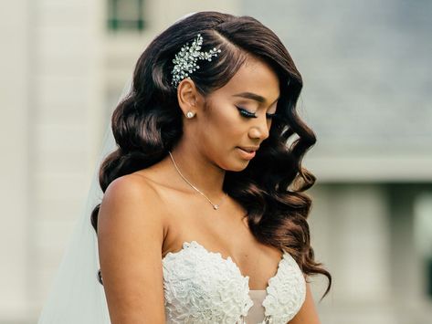 See the prettiest topknots, ponytails, tousled waves and fishtail braids ever—all the wedding hairstyles right here. Black Brides Hairstyles, Bridal Hair Down, Black Wedding Hairstyles, Wedding Hairstyles Bride, Best Wedding Hairstyles, Long Hair Wedding Styles, Wedding Hair Inspiration, Bridal Comb, Wedding Hair Down