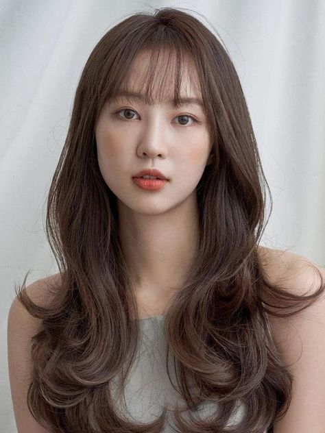 Korean Perm Women, Korean Curls, Korean Hairstyle Long, Korean Perm, Korean Hairstyles Women, Korean Long Hair, Long Hair Perm, Warm Brown Hair, Digital Perm