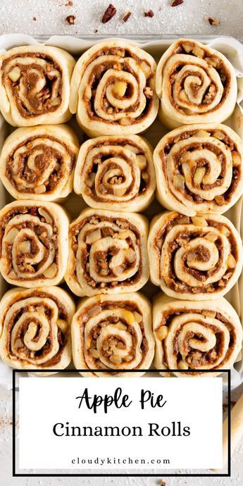 Apple Pie Cinnamon Rolls, Fall Baking Recipes, Cinnamon Recipes, Cinnamon Rolls Homemade, Apple Cinnamon, Fall Baking, Apple Recipes, Yummy Food Dessert, Cinnamon Rolls