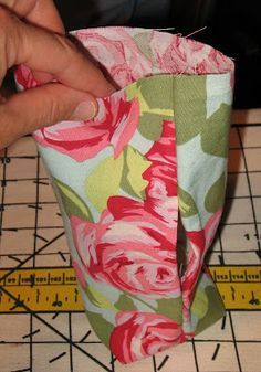 Water Bottle Covers Sewing, Koozie Pattern, Hiking Together, Drink Bottle Holder, Pack Mule, Carrier Pattern, Diy Water Bottle, Bottle Sling, Bottle Cozies