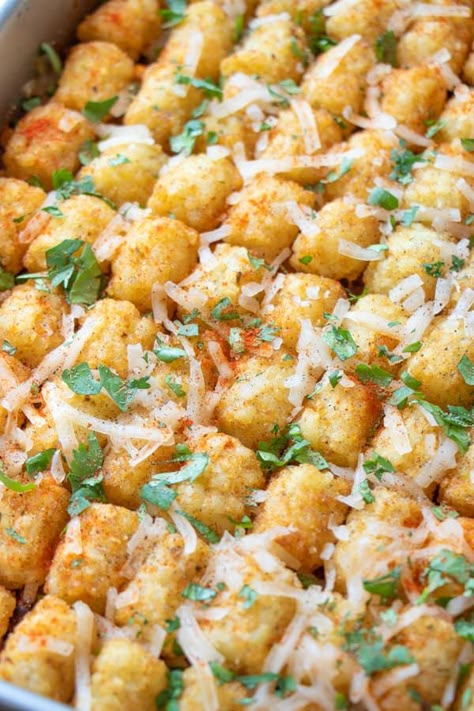 Vegan Tater Tot Casserole Vegan Tater Tot Casserole Breakfast, Dairy Free Tator Tot Casserole, Tator Tot Casserole Vegan, Tater Tot Casserole No Meat, Meatless Tater Tot Casserole, Vegan Tater Tot Casserole, Vegan Mexican Casserole, Tator Tot Recipe, Veggie Casserole Recipes