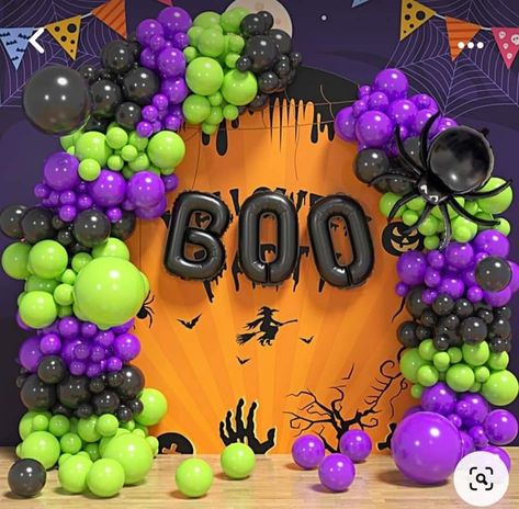 Halloween Party For Kids Decorations, Monster Mash Decorations, Balloon Arch Halloween, Halloween Party Balloon Arch, Teen Halloween Party Decorations, Cute Halloween Party Decor, Halloween Ballon Decor, Halloween Theme Birthday Party, Monster Mash Halloween Party