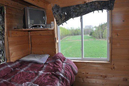 Hunting Trailer, Deer Blind Plans, Luxury Blinds, Tree Stand Hunting, Deer Hunting Stands, Hunting Shack, Shooting House, Deer Stand Plans, Hunting Stands