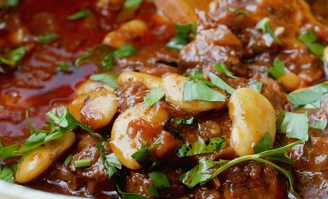 Ainsley Harriott braised oxtail with butter beans stew recipe on Ainsley’s Caribbean Kitchen – The Talent Zone Caribbean Kitchen, Beans Stew, Oxtail Recipe, Jamaican Oxtail, Braised Oxtail, Butter Beans Recipe, Oxtail Recipes, Bean Stew, Butter Beans