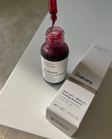 korean skin care, hyaluronic acid benefits skincare, the ordinary aesthetic, skincare products The Ordinary Bha, The Ordinary Mask, The Ordinary Skincare Guide, Ordinary Peeling Solution, The Ordinary Peeling Solution, Makeup Pinterest, The Ordinary Skincare Routine, Peeling Solution, Skincare Store