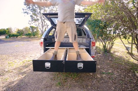 1 Truck Bed Box, Omgebouwde Bus, Truck Bed Storage Box, Truck Bed Drawers, Diy Truck Bedding, Drawers Ideas, Heavy Duty Drawer Slides, Bed Drawers, Truck Bed Storage