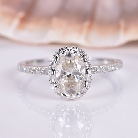 Flower shaped engagement ring