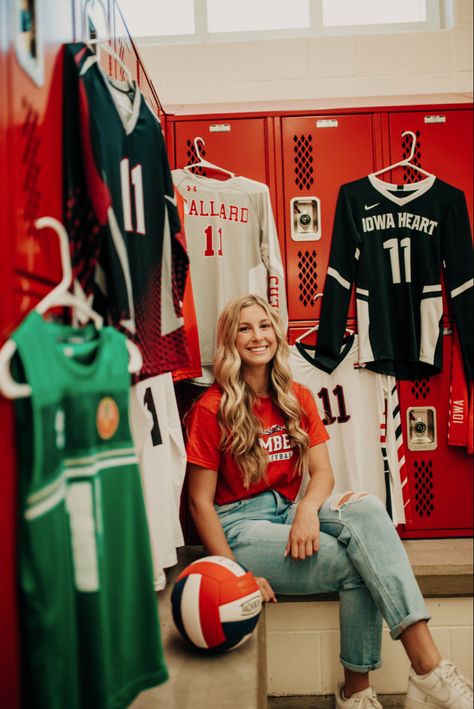 Sports Jersey Photoshoot Ideas, Graduation Party Ideas Volleyball Theme, Senior Pictures With Sports Uniforms, Senior Picture Ideas Jersey, Senior Pictures Outfits Sports, Multi Sport Senior Picture Ideas, Sr Sports Pictures, Senior Pictures With Sports, Senior Picture Ideas With Jerseys