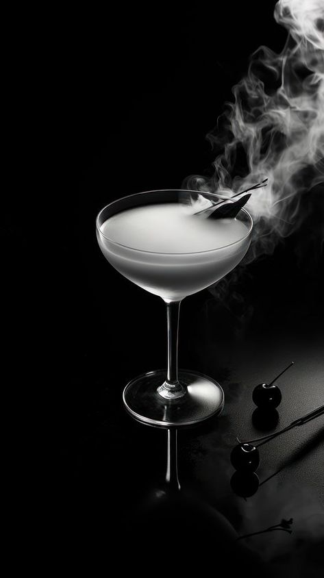 Black Black Wallpaper, Cocktail Background, Cocktail Wallpaper, Classy Wallpaper, Martinis Drinks, Cocktail Martini, White Backgrounds, Nice Pic, Awesome Designs