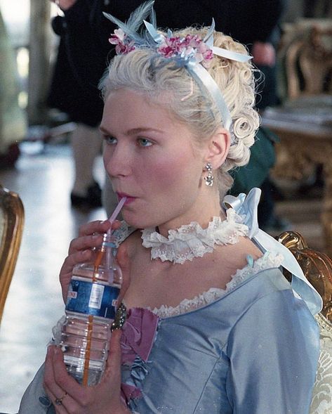 kirsten dunst archive on Twitter: "… " Marie Antoinette 2006, Period Clothing, I Love Cinema, Mia 3, Sofia Coppola, Kirsten Dunst, Lily Rose Depp, Marie Antoinette, Versailles