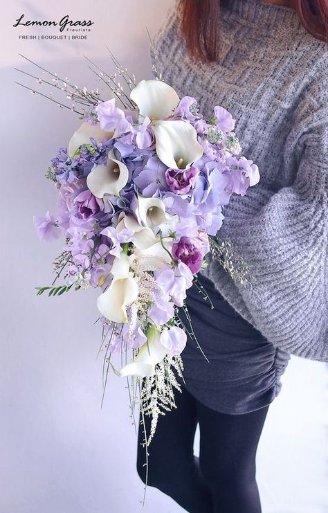 Waterfall Bouquet, Bridal Bouquet Spring, Purple Bouquets, Purple Bridal Bouquet, Calla Lily Wedding, Spring Wedding Bouquets, Cascading Wedding Bouquets, Diy Bridal Bouquet, Purple Wedding Bouquets